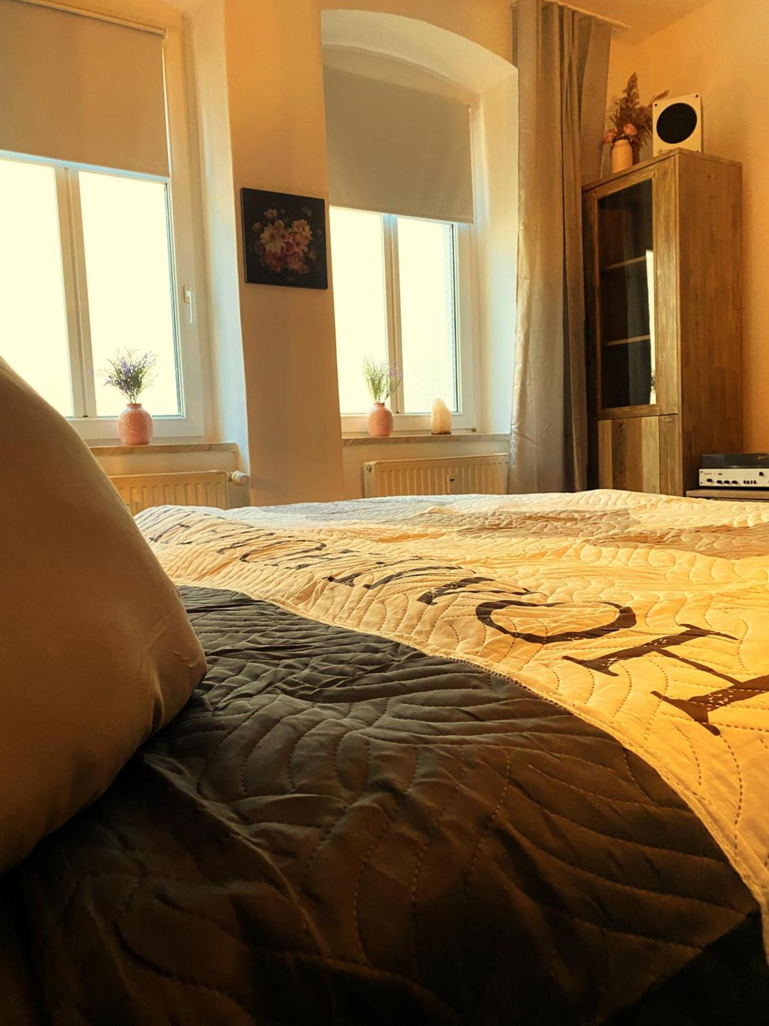 Karli'S Stuebchen Apartment Gera Bagian luar foto